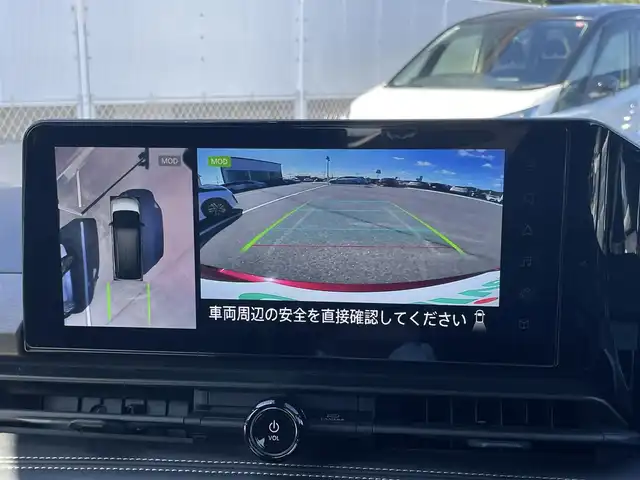 日産 セレナ ハイウェイスター V 香川県 2023(令5)年 1.7万km 赤 登録時走行距離：16792km/純正9型ナビゲーション/【AM/FM/TV/HDMI】/アラウンドビューモニター/衝突被害軽減ブレーキ/LDW（車線逸脱警報）/踏み間違い衝突防止アシスト/ふらつき警報/横滑り防止装置/プロパイロット（ACC）/クリアランスソナー（前後）/ビルトインETC2.0/LEDオートライト/フォグランプ/純正16インチアルミホイール/オートホールド付きブレーキ/後席サンシェード/パーソナルテーブル（2列目・3列目）/スペアキー/スマートキー/プッシュスタート