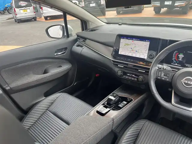 日産 オーラ G レザーエディション 三重県 2022(令4)年 4.7万km ピュアホワイトパール ワンオーナー/プロパイロット/純正コネクトナビゲーション/9インチモニター/BOSEサウンド/地デジTV/インテリジェントアラウンドビューモニター/インテリジェントルームミラー/ETC2.0