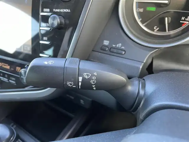 トヨタ カムリ G 宮崎県 2017(平29)年 9.4万km エモーショナルレッド 純正ナビ/　(AM/FM/BT/SD/DVD/TV)/サンルーフ/オートライト/オートハイビーム/クルーズコントロール/キープレーンアシスト/ドライブレコーダー/電動格納ミラー/純正アルミ　17インチ/純正マット/USB　前：１　後：２/シガーソケット/ETC2.0