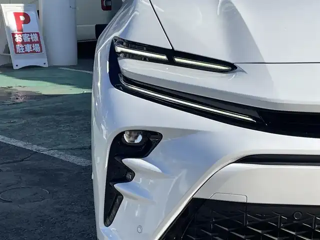 トヨタ クラウン スポーツ Z 神奈川県 2024(令6)年 1.3万km プレシャスホワイトパール 純正122.3インチディスプレイオーディオ/　（コネクティッドナビ・Bluetooth）/フルセグTV/パノラマルーフ/サンドブラウン本革シート/前席パワーシート/前席シートヒーター/エアシート/ステアリングヒーター/トヨタセーフティセンス/トヨタチームメイト/パノラミックビューモニター/デジタルインナーミラー/レーダークルーズコントロール/ブラインドスポットモニター/ヘッドアップディスプレイ/縦置き置くだけ充電/パワーバックドア/ビルトインETC2.0/スマートキー×2/保証書/取扱説明書