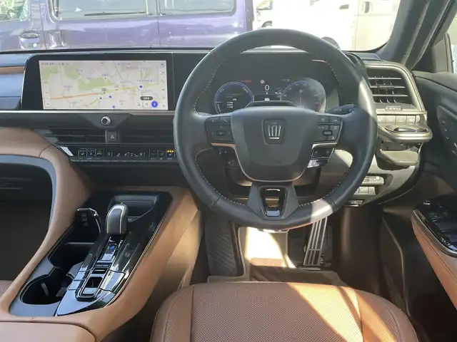 トヨタ クラウン スポーツ Z 神奈川県 2024(令6)年 1.3万km プレシャスホワイトパール 純正122.3インチディスプレイオーディオ/　（コネクティッドナビ・Bluetooth）/フルセグTV/パノラマルーフ/サンドブラウン本革シート/前席パワーシート/前席シートヒーター/エアシート/ステアリングヒーター/トヨタセーフティセンス/トヨタチームメイト/パノラミックビューモニター/デジタルインナーミラー/レーダークルーズコントロール/ブラインドスポットモニター/ヘッドアップディスプレイ/縦置き置くだけ充電/パワーバックドア/ビルトインETC2.0/スマートキー×2/保証書/取扱説明書