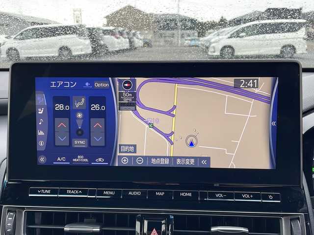 トヨタ クラウン ハイブリッド S Four 岩手県 2021(令3)年 6万km グレー ボディーカラー：特別設定色プレシャスメタル〈1L5〉/4WD/純正ナビ(CD/DVD/SD/ラジオ/Bluetooth)/フルセグテレビ/バックカメラ/プリクラッシュセーフティ/レーンディパーチャーアラート/レーダークルーズコントロール/オートハイビーム/ブラインドスポットモニター/ハーフレザーシート/前席シートヒーター/前席パワーシート/ビルトインETC(2.0)/AC100V電源/コーナーセンサー/リアサンシェード/純正17inアルミホイール/純正フロアマット/スマートキー（×2）/ステアリングスイッチ/ドアバイザー/保証書