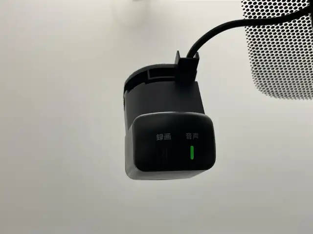 日産 キックス X 埼玉県 2021(令3)年 6.3万km ブリリアントホワイトパール/ピュアブラック 2トーン プロパイロット　純正９インチナビ　アラウンドビューモニター　ビルトインＥＴＣ　ドライブレコーダー　レーダークルーズコントロール　インテリジェントルームミラー　ハーフレザー　オートライト　ＬＥＤライト