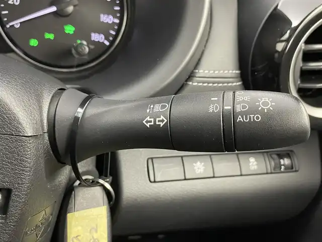 日産 キックス X 埼玉県 2021(令3)年 6.3万km ブリリアントホワイトパール/ピュアブラック 2トーン プロパイロット　純正９インチナビ　アラウンドビューモニター　ビルトインＥＴＣ　ドライブレコーダー　レーダークルーズコントロール　インテリジェントルームミラー　ハーフレザー　オートライト　ＬＥＤライト