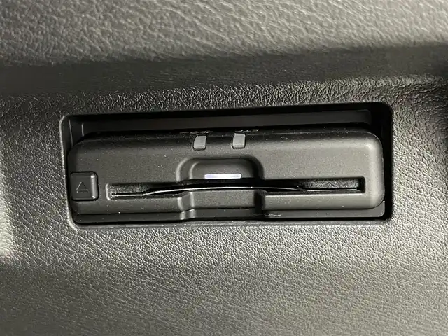 日産 キックス X 埼玉県 2021(令3)年 6.3万km ブリリアントホワイトパール/ピュアブラック 2トーン プロパイロット　純正９インチナビ　アラウンドビューモニター　ビルトインＥＴＣ　ドライブレコーダー　レーダークルーズコントロール　インテリジェントルームミラー　ハーフレザー　オートライト　ＬＥＤライト