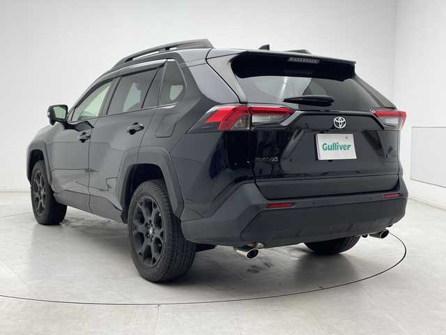 トヨタ ＲＡＶ４ アドベンチャー オフロードPKGⅡ 千葉県 2022(令4)年 1.9万km アティチュードブラックマイカ TコネクトナビBluetooth/Apple car play/Android Auto/トヨタセーフティセンス/レーダークルーズコントロール/レーンキープアシスト/衝突軽減ブレーキ/クリアランスソナー/ブラインドスポットモニター/先行車発進警報/ロードサインアシスト/ダウンヒルアシスト/電動パーキング/オートホールド/オートハイビーム/合皮レザーシート/デジタルインナーミラー/シートヒーター/エアーシート（前席）/パワーシート/メモリーシート（運転席）/ステアリングヒーター/ルーフレール/ビルトインETC2.0/LEDライト/フォグランプ/フロアマット/ドアバイザー