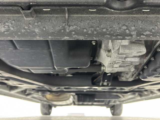 日産 セレナ HWS S HV Vセレ +SeftyⅡ 福岡県 2015(平27)年 1.7万km ブリリアントホワイトパール 禁煙車 /アラウンドビューモニター/バックカメラ /フリップダウンモニター /純正メモリナビ【フルセグTV DVD CD BT】 /横滑り防止装置 /レーンキープアシスト /コーナーセンサー /ビルドインETC
