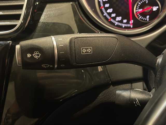 メルセデス・ベンツ ＧＬＥ３５０ｄ 4マチック クーペ スポーツ 新潟県 2018(平30)年 4.4万km ダイヤモンドホワイト パノラミックスライディングルーフ/レーダーセーフティパッケージ/-アクティブブレーキアシスト/-リアCPA/-PRESAFE/-レーンキープアシスト/-ブラインドスポットアシスト/-ディスタンスパイロットディストロニック/-ステアリングパイロット/純正HDDナビ /・CD/DVD/Bluetooth/USB/フルセグ/360°カメラシステム/ドライブレコーダー（前後）/黒革シート/シートヒーター （全席）/メモリー付パワーシート（フロント）/EASY-PACK自動開閉テールゲート/純正21インチアルミホイール/LEDヘッドライト/パークトロニック