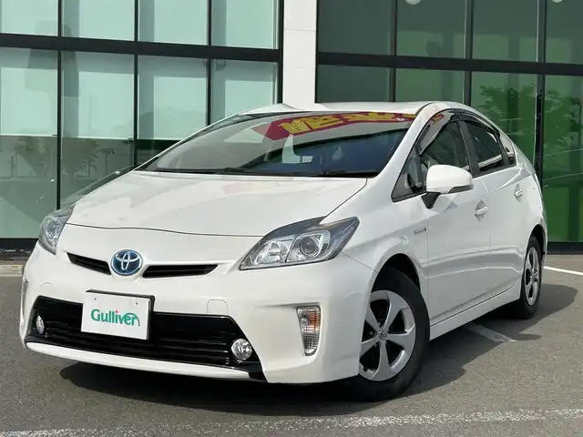 トヨタ プリウス G 和歌山県 2015(平27)年 5.3万km ホワイトパールクリスタルシャイン 純正８インチナビ/フルセグTV/バックカメラ/（BT/USB/CD/DVD)/クルーズコントロール/横滑り防止機能/パワーシート/純正フロアマット/純正アルミホイール/PWRモード/ECOモード/EVモード/ウインカーミラー/キセノンヘッドライト/オートライト/フォグランプ