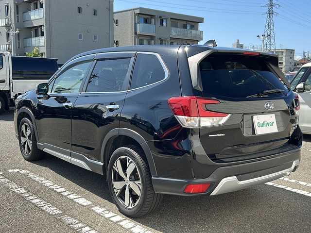 スバル フォレスター ハイブリッド アドバンス 石川県 2019(平31)年 5万km クリスタルブラックシリカ 純正ナビ　/フルセグTV/バック、サイドカメラ/ＥＴＣ　/レーダークルーズ/ブラインドスポットモニター/パワーシート/ハーフレザーシート/全席シートヒーター/ステアリングヒーター/デジタルルームミラー　/パドルシフト/コーナーセンサー　/衝突被害軽減ブレーキ　/レーンキープアシスト　　