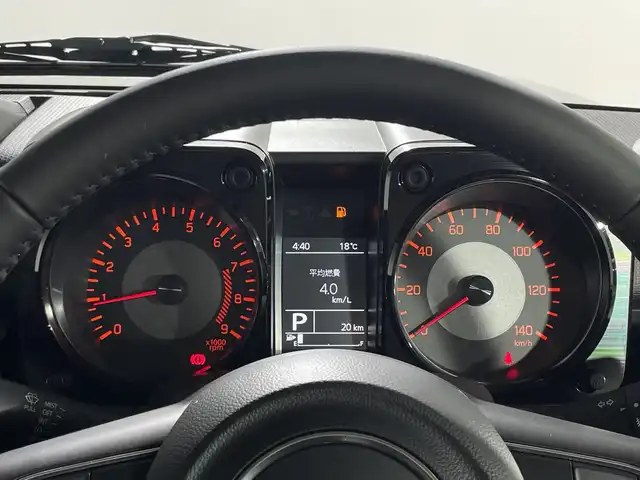スズキ ジムニー XC 神奈川県 2025(令7)年 0.1万km未満 ブルーイッシュブラックパール3 届出済未使用車/４WD/スズキセーフティサポート/デュアルセンサーブレーキサポート/レーンキープアシスト/クルーズコントロール/アイドリングストップ/リアパーキングセンサー/前席シートヒーター/ヘッドライトウォッシャー/革巻きステアリング/ダウンヒルアシストコントロール/LEDオートライト/フォグランプ/背面タイヤ/純正フロアマット/ターボ車
