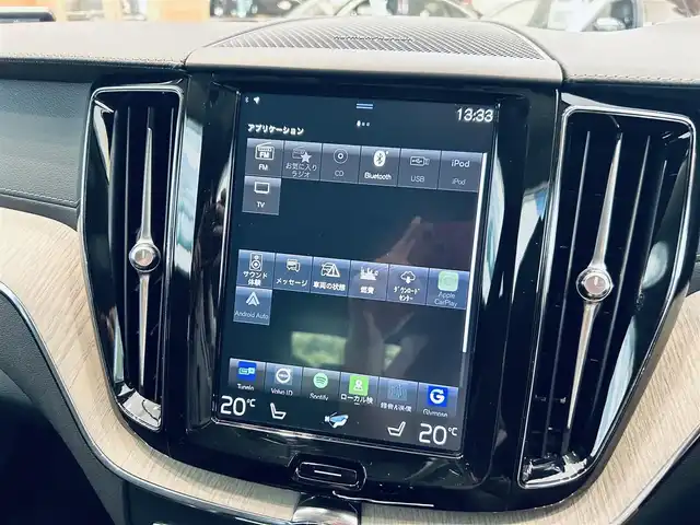 ボルボ ＸＣ６０ D4 AWD インスクリプション 大阪府 2019(令1)年 3万km クリスタルホワイトP ハーマンカードン/HUD/黒革/メモリ付きパワーシート/エアシートヒーター/ステアリングヒーター/ACC/BLIS/純正ナビ/TV/３６０度カメラ/applecarplay/純正19インチAW/LEDヘッドライト/電動リアゲート/自動駐車