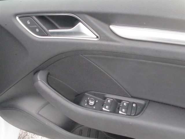 アウディ Ａ３ SB 40TFSI クワトロ スポーツ 岩手県 2020(令2)年 4万km グレイシアホワイトメタリック ワンオーナー/アシスタンスパッケージ/ナビゲーションプラスパッケージ/LEDライトパッケージ/Audiプレセンス/サイドアシスト/レーンアシスト/ACC/バーチャルコクピット/純正MMIナビ/フルセグTV/バックカメラ/パーキングエイド/アドバンストキー /黒革シート/パワーシート/シートヒーター/LEDライト/ハイビームアシスト/DSRC/前後ドラレコ