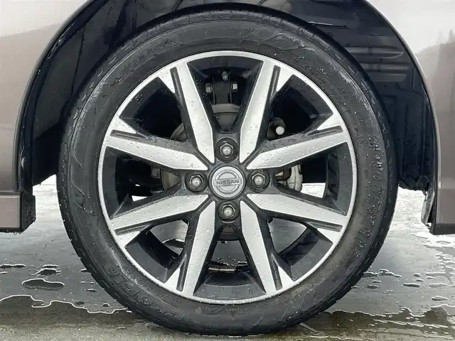 日産 デイズ ルークス ハイウェイスターX Gパッケージ 愛知県 2018(平30)年 4万km アッシュブラウンM 純正ナビ　フルセグＴＶ　Ｂｌｕｅｔｏｏｔｈ　全方位カメラ　両側パワースライドドア　エマージェンシーブレーキ　衝突軽減　車線逸脱　コーナーセンサー　ドライブレコーダー　ＬＥＤオートライト　フォグ　禁煙車