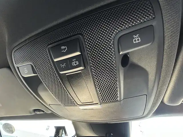 メルセデス・ベンツ ＣＬＡ１８０ Sブレイク AMG スタイル 鹿児島県 2017(平29)年 5.1万km カルサイトホワイト 純正ナビ/CD/DVD再生/フルセグTV/Bluetoothオーディオ/バックカメラ/前後ドライブレコーダー/ハーフレザーシート/運転席パワーシート/前席シートヒーター/電動リアゲート/オートライト/前後コーナーセンサー/純正フロアマット/ETC