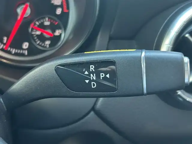 メルセデス・ベンツ ＣＬＡ１８０ Sブレイク AMG スタイル 鹿児島県 2017(平29)年 5.1万km カルサイトホワイト 純正ナビ/CD/DVD再生/フルセグTV/Bluetoothオーディオ/バックカメラ/前後ドライブレコーダー/ハーフレザーシート/運転席パワーシート/前席シートヒーター/電動リアゲート/オートライト/前後コーナーセンサー/純正フロアマット/ETC