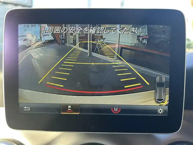 メルセデス・ベンツ ＣＬＡ１８０ Sブレイク AMG スタイル 鹿児島県 2017(平29)年 5.1万km カルサイトホワイト 純正ナビ/CD/DVD再生/フルセグTV/Bluetoothオーディオ/バックカメラ/前後ドライブレコーダー/ハーフレザーシート/運転席パワーシート/前席シートヒーター/電動リアゲート/オートライト/前後コーナーセンサー/純正フロアマット/ETC