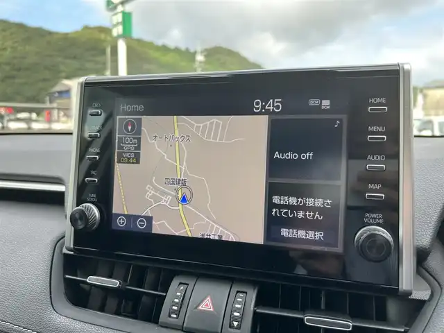 トヨタ ＲＡＶ４ G 愛媛県 2021(令3)年 3.1万km ホワイトパールクリスタルシャイン パノラマムーンルーフ/純正９インチディスプレイオーディオ(ナビ機能有)/・FM/AMラジオ/・Bluetooth/・AppleCarPlay/AndroidAuto/・USB/フルセグTV/パノラミックビューモニター/ビルトインETC/ダイナミックトルクコントロール4WD/プッシュ式マルチテレインセレクト/トヨタセーフティセンス/・プリクラッシュセーフティ/・レーントレーシングアシストポート/・レーダークルーズコントロール/・オートマチックハイビーム/・ロードサインアシスト/先行車発進お知らせ機能/インテリジェントクリアランスソナー/リアクロストラフィックオートブレーキ/ブラインドスポットモニター/パワーバックドア/３灯式LEDヘッドランプ/純正１８インチアルミホイール/ルーフレール/自動防眩インナーミラー/合皮シート/パワーシート【運転席】/快適温熱シート【運転席/助手席】/ステアリングヒーター/スマートエントリー/スタートシステム/取扱説明書/スペアキー１本