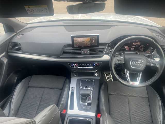 アウディ Ｑ５ Sライン コンペティション 青森県 2020(令2)年 4.5万km グレイシアホワイトメタリック 4WD/特別使用車/ターボエンジン/純正ナビ/（TV/CD/DVD/AUX/USB/SD/BT）/アラウンドビューモニター/パークアシスト/衝突被害軽減ブレーキ/アダプティブクルーズコントロール/アクティブレーンアシスト/オートマチックハイビーム/LEDヘッドライト/ダウンヒルアシストコントロール/電動リアゲート/レインセンサー/ハーフレザーシート/前席シートヒーター/前席パワーシート/D席メモリー機能付きシート/ビルトインETC2.0/ドライブレコーダー前後/ヘッドライトウォッシャー/革巻きステアリング/ステアリングスイッチ/パドルシフト/ウィンカーミラー/コーナーセンサー/電動パーキングブレーキ/ダウンヒルアシスト/エアバック　W・サイド・カーテン/スマートキー×２/プッシュスタート/アウディ１９インチAW/アイドリングストップ/取扱説明書/保証書