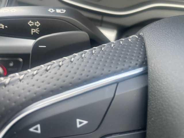 アウディ Ｑ５ Sライン コンペティション 青森県 2020(令2)年 4.5万km グレイシアホワイトメタリック 4WD/特別使用車/ターボエンジン/純正ナビ/（TV/CD/DVD/AUX/USB/SD/BT）/アラウンドビューモニター/パークアシスト/衝突被害軽減ブレーキ/アダプティブクルーズコントロール/アクティブレーンアシスト/オートマチックハイビーム/LEDヘッドライト/ダウンヒルアシストコントロール/電動リアゲート/レインセンサー/ハーフレザーシート/前席シートヒーター/前席パワーシート/D席メモリー機能付きシート/ビルトインETC2.0/ドライブレコーダー前後/ヘッドライトウォッシャー/革巻きステアリング/ステアリングスイッチ/パドルシフト/ウィンカーミラー/コーナーセンサー/電動パーキングブレーキ/ダウンヒルアシスト/エアバック　W・サイド・カーテン/スマートキー×２/プッシュスタート/アウディ１９インチAW/アイドリングストップ/取扱説明書/保証書