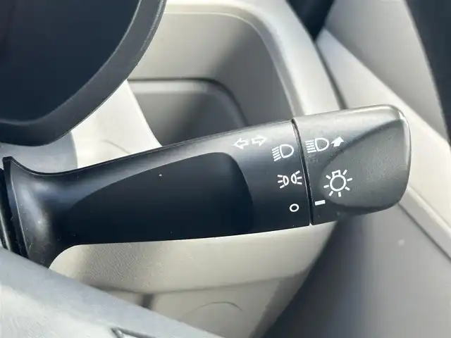 ダイハツ ムーヴ L SAⅡ 熊本県 2016(平28)年 6.3万km ブライトシルバーメタリック 社外ナビ/・AM/FM/CD/DVD/BT/SD/・フルセグTV/スマートアシストII/・衝突警報機能/・車線逸脱警報機能/・先行車発進お知らせ機能/・誤発進抑制機能/パワーモードスイッチ/電動格納ミラー/ヘッドライトレベライザー/ドアバイザー/社外フロアマット