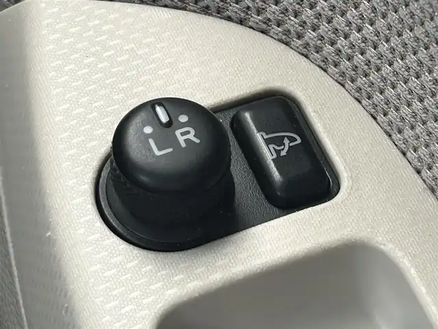 ダイハツ ムーヴ L SAⅡ 熊本県 2016(平28)年 6.3万km ブライトシルバーメタリック 社外ナビ/・AM/FM/CD/DVD/BT/SD/・フルセグTV/スマートアシストII/・衝突警報機能/・車線逸脱警報機能/・先行車発進お知らせ機能/・誤発進抑制機能/パワーモードスイッチ/電動格納ミラー/ヘッドライトレベライザー/ドアバイザー/社外フロアマット