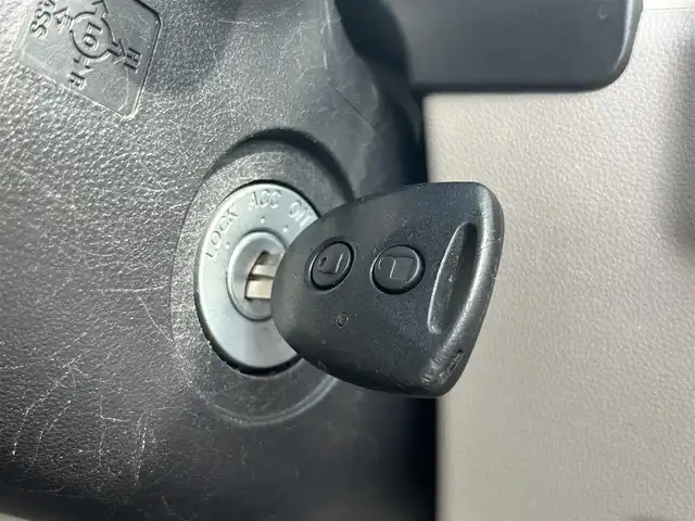 ダイハツ ムーヴ L SAⅡ 熊本県 2016(平28)年 6.3万km ブライトシルバーメタリック 社外ナビ/・AM/FM/CD/DVD/BT/SD/・フルセグTV/スマートアシストII/・衝突警報機能/・車線逸脱警報機能/・先行車発進お知らせ機能/・誤発進抑制機能/パワーモードスイッチ/電動格納ミラー/ヘッドライトレベライザー/ドアバイザー/社外フロアマット