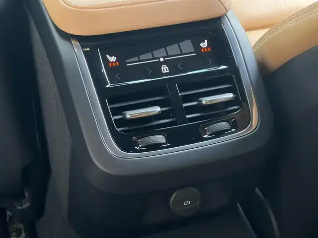 ボルボ Ｖ６０ B5 インスクリプション 山梨県 2021(令3)年 2.1万km ぺブルグレー 茶革 /harman/kardon /HUD /ACC /BLIS /LKA /インテリセーフ /360°カメラ /前後コーナーセンサー /純正メモリナビ /フルセグ /AppleC /AndroidA /Bluetooth /ワイヤレスC  /シートH /ベンチL /パワーシート /電動テールゲート /LED /ETC