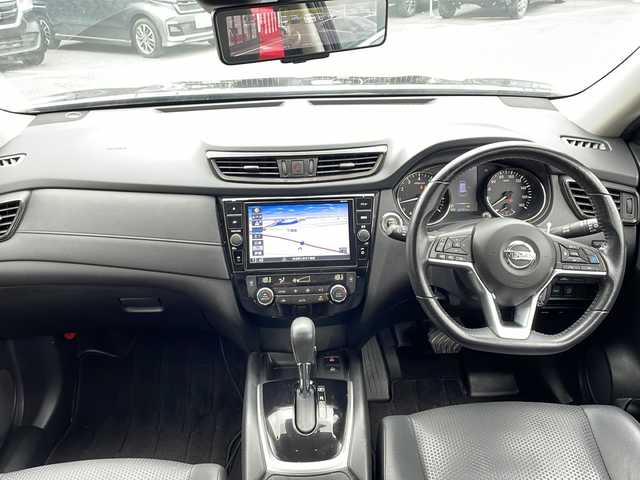 日産 エクストレイル 20Xi 新潟県 2020(令2)年 6.4万km ダイヤモンドブラック 純正9インチナビ(MM519D-L)/（AM/FM/CD/DVD/Blu-ray/Bluetooth）/フルセグTV/純正フリップダウンモニター/プロパイロット/衝突軽減/追従機能付きクルーズコントロール/レーンキープアシスト/クリアランスソナー/全周囲カメラ/デジタルインナーミラー/ドライブレコーダー/パワーバックドア/LEDヘッドライト/フォグランプ/ウィンカーミラー/電格ミラー/ドアバイザー/スペアキー