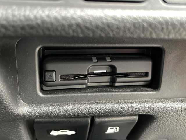 日産 エクストレイル 20Xi 新潟県 2020(令2)年 6.4万km ダイヤモンドブラック 純正9インチナビ(MM519D-L)/（AM/FM/CD/DVD/Blu-ray/Bluetooth）/フルセグTV/純正フリップダウンモニター/プロパイロット/衝突軽減/追従機能付きクルーズコントロール/レーンキープアシスト/クリアランスソナー/全周囲カメラ/デジタルインナーミラー/ドライブレコーダー/パワーバックドア/LEDヘッドライト/フォグランプ/ウィンカーミラー/電格ミラー/ドアバイザー/スペアキー