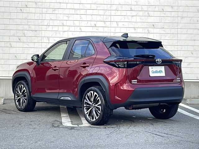 トヨタ ヤリスクロス ハイブリッド Z 山形県 2021(令3)年 3万km ブラックマイカ/センシュアルレッドマイカ ワンオーナー/禁煙車/トヨタセーフティセンス/・プリクラッシュセーフティ/・レーントレーシングアシスト/・レーンディパーチャーアラート/・レーダークルーズコントロール/・オートマチックハイビーム/・ロードサインアシスト/純正8インチディスプレイオーディオ/(フルセグ/BT/AM/FM/Miracast/Apple Carplay)/全周囲カメラ/ビルトインETC/ドライブレコーダー/前席シートヒーター/ハーフレザーシート/パワーシート/前後ドライブレコーダー/100V充電/コーナーセンサー/パワーバックドア/電動パーキングブレーキ/オートホールド/18インチ純正アルミ/スペアキー/プッシュスタート/社外冬タイヤ車載