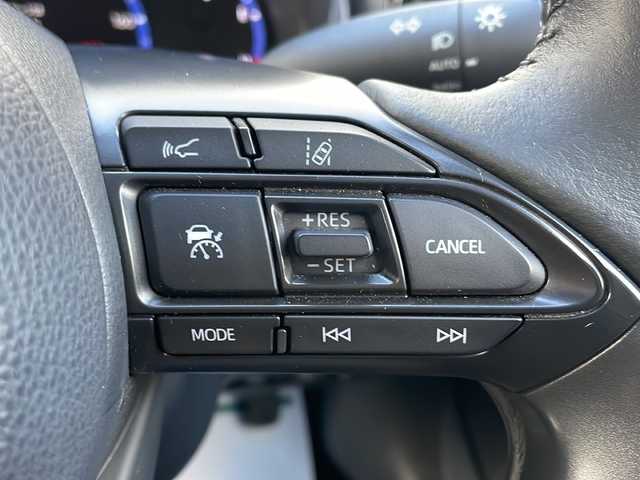 トヨタ ヤリスクロス ハイブリッド Z 山形県 2021(令3)年 3万km ブラックマイカ/センシュアルレッドマイカ ワンオーナー/禁煙車/トヨタセーフティセンス/・プリクラッシュセーフティ/・レーントレーシングアシスト/・レーンディパーチャーアラート/・レーダークルーズコントロール/・オートマチックハイビーム/・ロードサインアシスト/純正8インチディスプレイオーディオ/(フルセグ/BT/AM/FM/Miracast/Apple Carplay)/全周囲カメラ/ビルトインETC/ドライブレコーダー/前席シートヒーター/ハーフレザーシート/パワーシート/前後ドライブレコーダー/100V充電/コーナーセンサー/パワーバックドア/電動パーキングブレーキ/オートホールド/18インチ純正アルミ/スペアキー/プッシュスタート/社外冬タイヤ車載