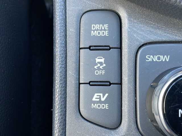 トヨタ ヤリスクロス ハイブリッド Z 山形県 2021(令3)年 3万km ブラックマイカ/センシュアルレッドマイカ ワンオーナー/禁煙車/トヨタセーフティセンス/・プリクラッシュセーフティ/・レーントレーシングアシスト/・レーンディパーチャーアラート/・レーダークルーズコントロール/・オートマチックハイビーム/・ロードサインアシスト/純正8インチディスプレイオーディオ/(フルセグ/BT/AM/FM/Miracast/Apple Carplay)/全周囲カメラ/ビルトインETC/ドライブレコーダー/前席シートヒーター/ハーフレザーシート/パワーシート/前後ドライブレコーダー/100V充電/コーナーセンサー/パワーバックドア/電動パーキングブレーキ/オートホールド/18インチ純正アルミ/スペアキー/プッシュスタート/社外冬タイヤ車載