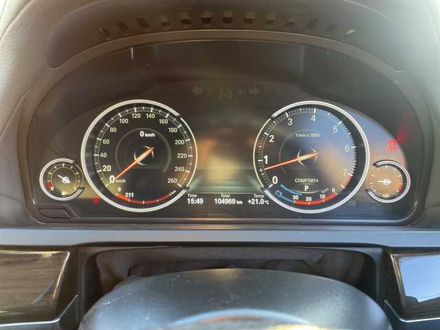 ＢＭＷ ７４０ｉ 740i 三重県 2015(平27)年 10.5万km アルピンホワイトⅢ 登録時104969km/サンルーフ/黒レザーシート/禁煙車/メーカーオプションナビ/・フルセグ・Ｂｌｕｅｔｏｏｔｈ・CD/DVD・AUX・USB・AM/FM/全席シートヒーター/前席ベンチレーション/前席メモリー機能付きパワーシート/パーキングアシスト/レーダークルーズコントロール/BSM/前後コーナーセンサー/レーンキープアシスト/バックカメラ/サイドカメラ/LEDヘッドライト