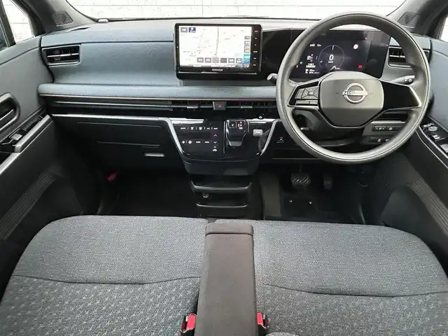 日産 サクラ X 福岡県 2022(令4)年 1.3万km ブラック ワンオーナー車/KENWOOD 9インチナビ【MDF-M910HDF】/（FM/AM/CD/DVD/Bluetooth/フルセグＴＶ）/運転支援/・車線逸脱警報/・踏み間違い衝突防止/・先行車発進お知らせ/・速度/道路標識表示/・フロント/リヤソナー/・ふらつき警報/横滑り防止/オートライト/ハイビームアシスト/純正14インチアルミホイール/コムテック前後ドライブレコーダー【ZDR035】/ビルトインＥＴＣ/e-Pedal Step/ドライブモードセレクター/純正フロアマット/純正ドアバイザー/電動パーキングブレーキ/プッシュスタート/充電ケーブル/スペアキー×1/アクセサリーソケット/ISOFIX/保証書/取扱説明書