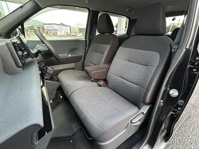 日産 サクラ X 福岡県 2022(令4)年 1.3万km ブラック ワンオーナー車/KENWOOD 9インチナビ【MDF-M910HDF】/（FM/AM/CD/DVD/Bluetooth/フルセグＴＶ）/運転支援/・車線逸脱警報/・踏み間違い衝突防止/・先行車発進お知らせ/・速度/道路標識表示/・フロント/リヤソナー/・ふらつき警報/横滑り防止/オートライト/ハイビームアシスト/純正14インチアルミホイール/コムテック前後ドライブレコーダー【ZDR035】/ビルトインＥＴＣ/e-Pedal Step/ドライブモードセレクター/純正フロアマット/純正ドアバイザー/電動パーキングブレーキ/プッシュスタート/充電ケーブル/スペアキー×1/アクセサリーソケット/ISOFIX/保証書/取扱説明書