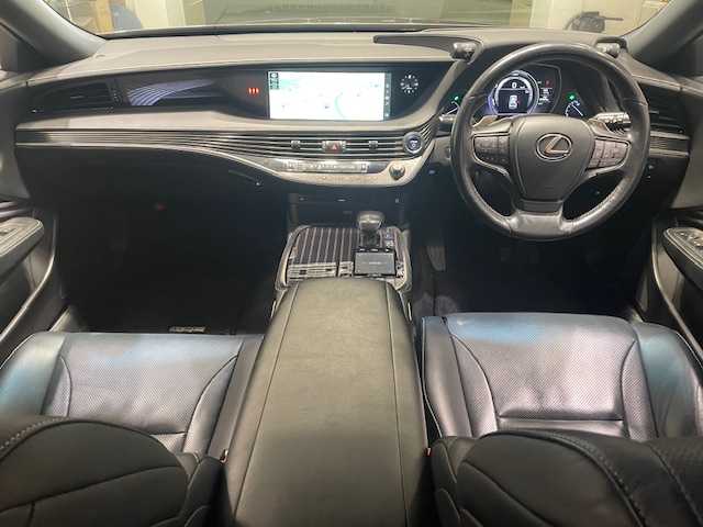 レクサス ＬＳ 500h Iパッケージ 宮城県 2017(平29)年 4.6万km マンガンラスター サンルーフ/４WD/レクサスセーフティシステム/・プリクラッシュセーフティ/・レーンディパーチャーアラート/・レーダークルーズコントロール/・アダプティブハイビームシステム/・ロードサインアシスト/・先行車発進告知機能/・パーキングサポートブレーキ/・ブラインドスポットモニター/純正SDナビ/・Bluetooth/CD/DVD/USB/・フルセグTV/・2.0ETC/・全方位カメラ/アイドリングストップ/電子パーキング/・オートブレーキホールド/革巻きステアリング/・ステアリングヒーター/・ステアリングスイッチ/パワーシート（運転席/助手席）/・シートヒーター（全席）/プッシュスタート/・スマートキー/LEDヘッドライト/・オートライト/・オートハイビーム/純正フロアマット/純正アルミホイール