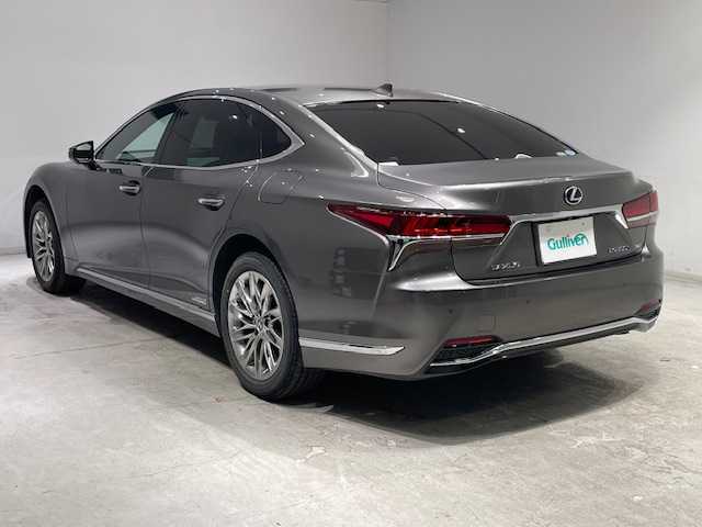 レクサス ＬＳ 500h Iパッケージ 宮城県 2017(平29)年 4.6万km マンガンラスター サンルーフ/４WD/レクサスセーフティシステム/・プリクラッシュセーフティ/・レーンディパーチャーアラート/・レーダークルーズコントロール/・アダプティブハイビームシステム/・ロードサインアシスト/・先行車発進告知機能/・パーキングサポートブレーキ/・ブラインドスポットモニター/純正SDナビ/・Bluetooth/CD/DVD/USB/・フルセグTV/・2.0ETC/・全方位カメラ/アイドリングストップ/電子パーキング/・オートブレーキホールド/革巻きステアリング/・ステアリングヒーター/・ステアリングスイッチ/パワーシート（運転席/助手席）/・シートヒーター（全席）/プッシュスタート/・スマートキー/LEDヘッドライト/・オートライト/・オートハイビーム/純正フロアマット/純正アルミホイール