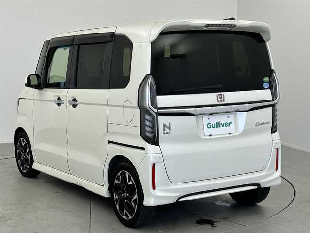 ホンダ Ｎ ＢＯＸ カスタム G L ターボ ホンダセンシング 愛知県 2018(平30)年 6.8万km プレミアムホワイトパールⅡ ターボ　ナビＡＶＮ－Ｒ８　バックカメラ　ホンダセンシング　パドルシフト　ソナ－　追従クルコン　ETC　　アルミホイール　レザー調シート　ＬＥＤライト　カーテンエアバック　ドラレコ　スマートキー　Pスラ