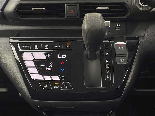 日産 デイズ HWS X プロパイロットED 新潟県 2020(令2)年 2.9万km スパークリングレッド/ブラック 4WD/禁煙車/社外メモリナビ/フルセグ/CN-RE06WD/　CD/DVD/SD/Bluetooth/全周囲カメラ/プロパイロット/コーナーセンサー/前席シートヒーター/スマートキー×２/LEDヘッドライト/オートライト/フォグランプ/革巻きステアリング/純正アルミ１４インチ/プッシュスタート/電動格納式ミラー/ETC