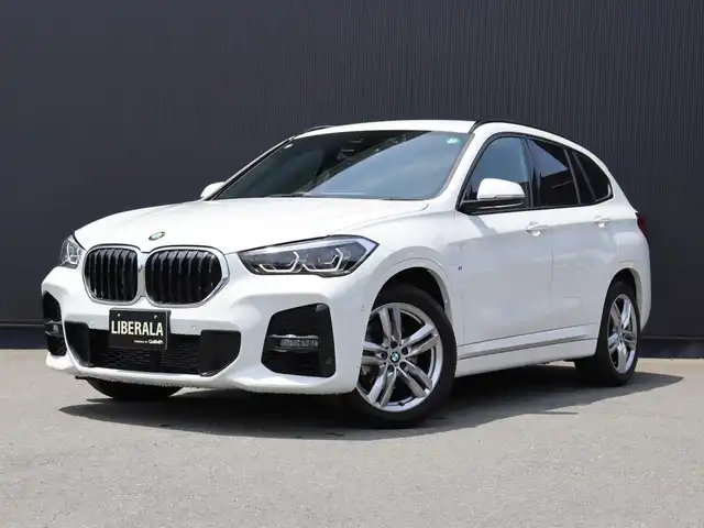 ＢＭＷ Ｘ１ xDrive 18d Mスポーツ 静岡県 2021(令3)年 0.9万km アルピンホワイトⅢ 衝突軽減ブレーキ　/半革　/ＡＣＣ　/純正１８ＡＷ　/ＥＴＣ　/ＬＥＤ　/アンビエントライト　/アイドリングストップ　/電動リアゲート　/パドルシフト　/コーナーセンサー　/スマートキー　/社外ドライブレコーダー