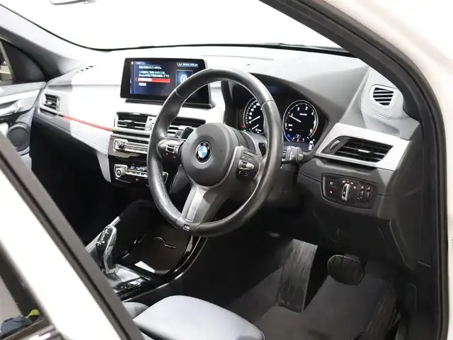 ＢＭＷ Ｘ１ xDrive 18d Mスポーツ 静岡県 2021(令3)年 0.9万km アルピンホワイトⅢ 衝突軽減ブレーキ　/半革　/ＡＣＣ　/純正１８ＡＷ　/ＥＴＣ　/ＬＥＤ　/アンビエントライト　/アイドリングストップ　/電動リアゲート　/パドルシフト　/コーナーセンサー　/スマートキー　/社外ドライブレコーダー