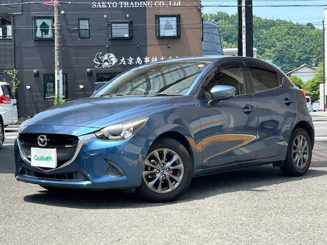 マツダ デミオ 13S ツーリング 静岡県 2017(平29)年 9.6万km エターナルブルーマイカ 純正ナビ/フルセグTV/DVD/CD/BT/USB/バックカメラ/衝突軽減ブレーキ/レーンキープアシスト/ブラインドスポットモニター/前席シートヒーター /LEDヘッドライト/ETC/ステアリングスイッチ/スマートキー×2/保証書/取扱説明書/R2/4/6/7点検記録簿有