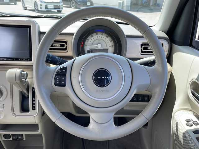 スズキ ラパン S 富山県 2017(平29)年 3.5万km フォーンベージュM ワンオーナー/純正8型ナビ/　(Bluetooth/CD/DVD)/フルセグTV/全方位モニター/横滑り防止装置/HIDヘッドランプ/オートライト/本革巻きステアリング/ステアリングスイッチ/前席シートヒーター/キーレスプッシュスタートシステム/禁煙車