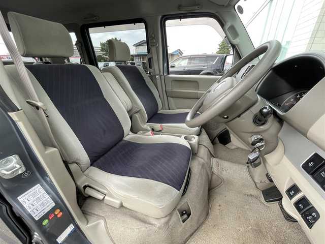 スズキ エブリィ ワゴン PZターボ スペシャル 道央・札幌 2006(平18)年 7.5万km アズールグレーパールメタリック ・４WD/・純正オーディオ/　FM＆AM＆CD＆MD/・電動格納ミラー/・電動ステップ/・社外エンジンスターター/。リモコンキー/・シートヒーター/・純正フロアマット/・ドアバイザー/・フォグライト/・シートヒーター/・バニティミラー/・オーバーヘッドコンソール/・ヘッドライトレベライザー