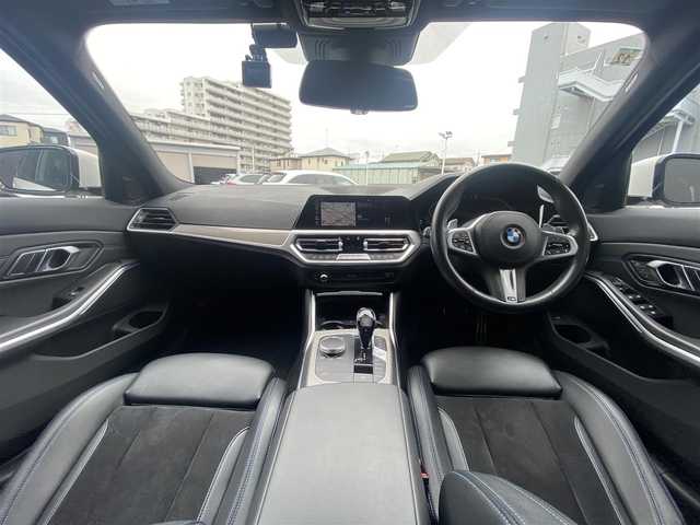 ＢＭＷ ３２０ｉ Mスポーツ 栃木県 2019(令1)年 3.3万km アルピンホワイトⅢ コンフォートパッケージ /ACC /全方位カメラ/純正ナビ　/パワーシート　/シートヒーター　/ハーフレザー　/電動リアゲート/ETC　/LED　/純正18インチAW　/社外ドラレコ前後