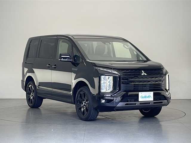 三菱 デリカＤ：５ シャモニー 長野県 2025(令7)年 0.1千km ブラックダイヤモンド ４WD/純正ナビビックX（BT/TV/CD/DVD/AM/FM）/アルパインフリップダウンモニター/アダクティブクルーズコントロール/両側パワースライドドア/パワーバックドア/運転席・助手席シートヒーター/ステアリングヒーター/LEDヘッドライト/オートライト/アイドリングストップ/100V充電/パドルシフト/スペアキー/保証書/取扱説明書