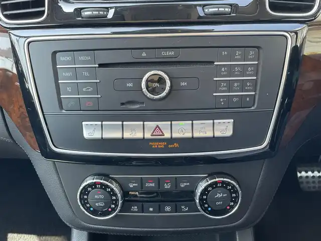 メルセデス・ベンツ ＧＬＳ３５０ｄ 神奈川県 2018(平30)年 4.5万km ダイヤモンドホワイト 純正COMANDナビ/　（Bluetooth・CD・USB）/フルセグTV/黒革シート/前席/2列目シートヒーター/前席パワーシート/サンルーフ/ハーマンカードンサウンドシステム/360°カメラ/レーダーセーフティパッケージ/ブラインドスポットモニター/パワーバックドア/LEDヘッドライト/純正21インチAW/ルーフレール/前方ドラレコ/スマートキー×2/保証書/取扱説明書/R1.2.3.5記録簿有り
