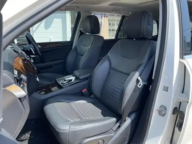 メルセデス・ベンツ ＧＬＳ３５０ｄ 神奈川県 2018(平30)年 4.5万km ダイヤモンドホワイト 純正COMANDナビ/　（Bluetooth・CD・USB）/フルセグTV/黒革シート/前席/2列目シートヒーター/前席パワーシート/サンルーフ/ハーマンカードンサウンドシステム/360°カメラ/レーダーセーフティパッケージ/ブラインドスポットモニター/パワーバックドア/LEDヘッドライト/純正21インチAW/ルーフレール/前方ドラレコ/スマートキー×2/保証書/取扱説明書/R1.2.3.5記録簿有り