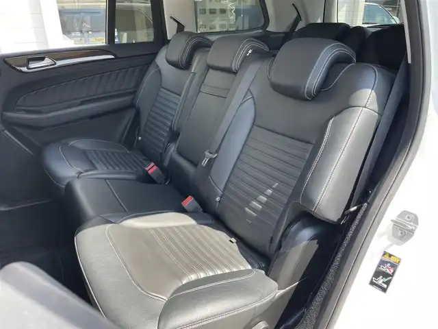 メルセデス・ベンツ ＧＬＳ３５０ｄ 神奈川県 2018(平30)年 4.5万km ダイヤモンドホワイト 純正COMANDナビ/　（Bluetooth・CD・USB）/フルセグTV/黒革シート/前席/2列目シートヒーター/前席パワーシート/サンルーフ/ハーマンカードンサウンドシステム/360°カメラ/レーダーセーフティパッケージ/ブラインドスポットモニター/パワーバックドア/LEDヘッドライト/純正21インチAW/ルーフレール/前方ドラレコ/スマートキー×2/保証書/取扱説明書/R1.2.3.5記録簿有り
